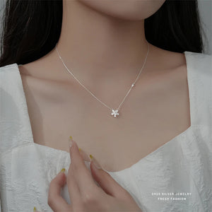 925 Silver Zircon Flower Pendant Necklace Women Clavicle Chain Jewelry