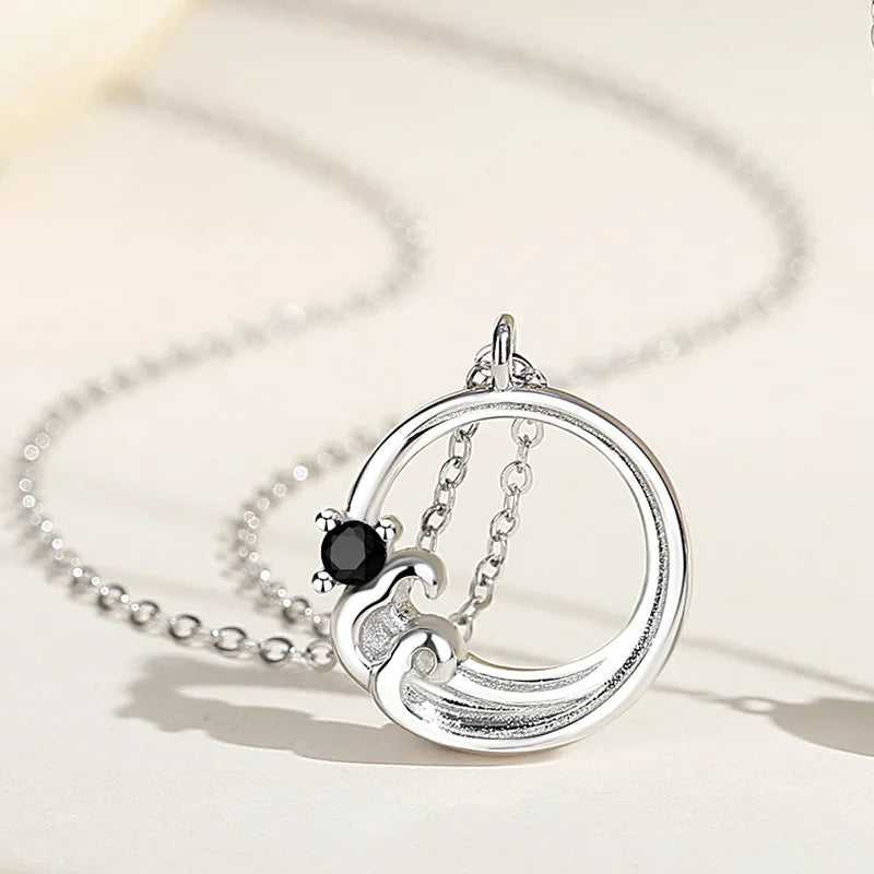 925 Silver Whale Couple Necklace Platinum Plating