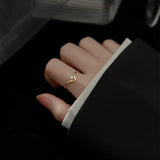 925 Silver Shell Pearl V Shaped Ring for Women Girl Thin Finger Accessory