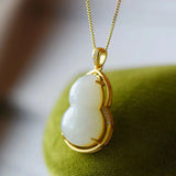 925 Silver Hetian Chalcedony Gourd Pendant Necklace Chinese Palace Charm Jewelry