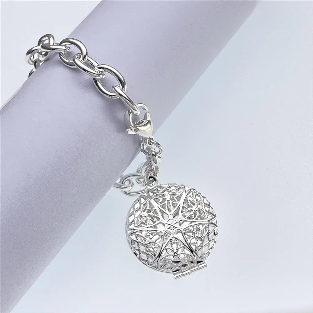 Vintage Round Photo Frame Pendant Bracelet for Women