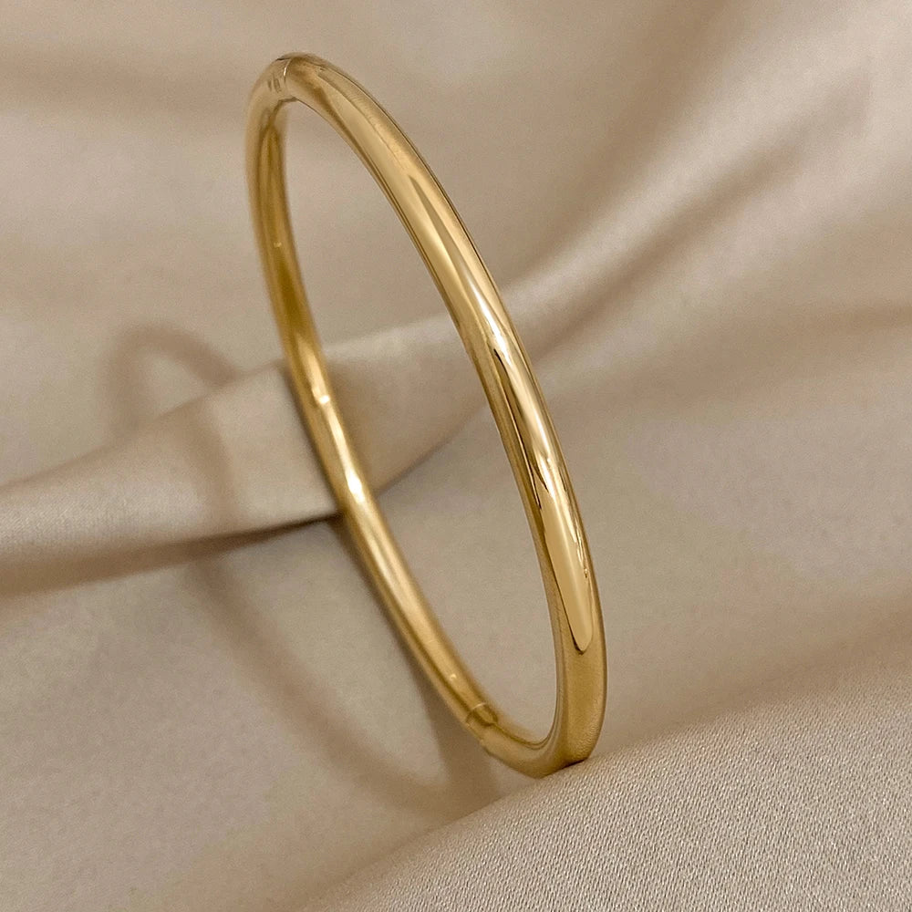 Vintage Classic Stainless Steel Bracelet for Women 18K Plated Bangle