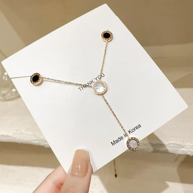 Metal Pendant Necklace for Women Thin Chain Accessories