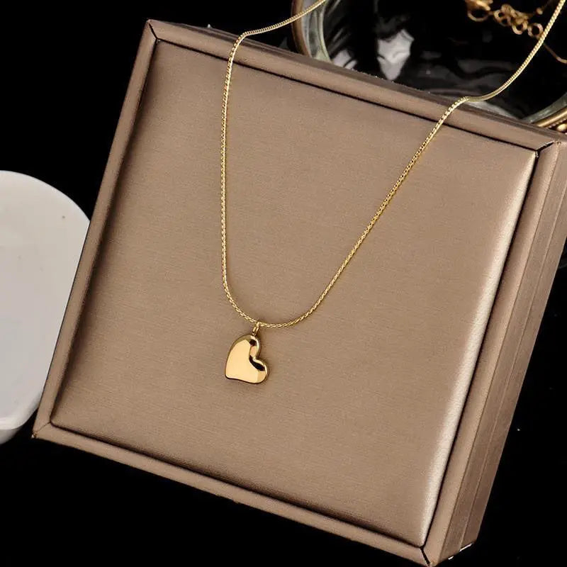L316 Stainless Steel Small Heart Pendant Necklace Ladies Clavicle Chain