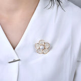 ANGELCZ Golden Flower Brooches Scarf Clip BP015