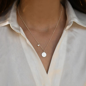 Freshwater Pearl Necklace with Silver Queen Pendant for Women