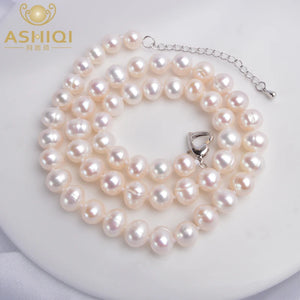 Elegant Freshwater Pearl Choker Necklace for Women