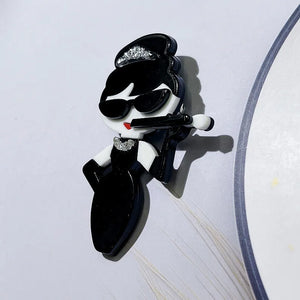Acrylic Famous Actor Figure Brooches Smoking Cigarette Holder Lady Party Pin