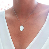 925 Silver Necklace Hand in Hand Pattern Pendant Personalized Clavicle Chain