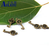 Bronze Key Pendant Zinc Alloy For DIY Necklace Jewelry