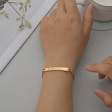 Akizoom Name Bar Bracelet Stainless Steel Hand Chain for Women