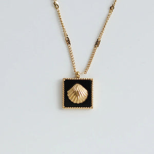 18K Acrylic Shell Clavicle Chain Necklace Summer Pendant Jewelry
