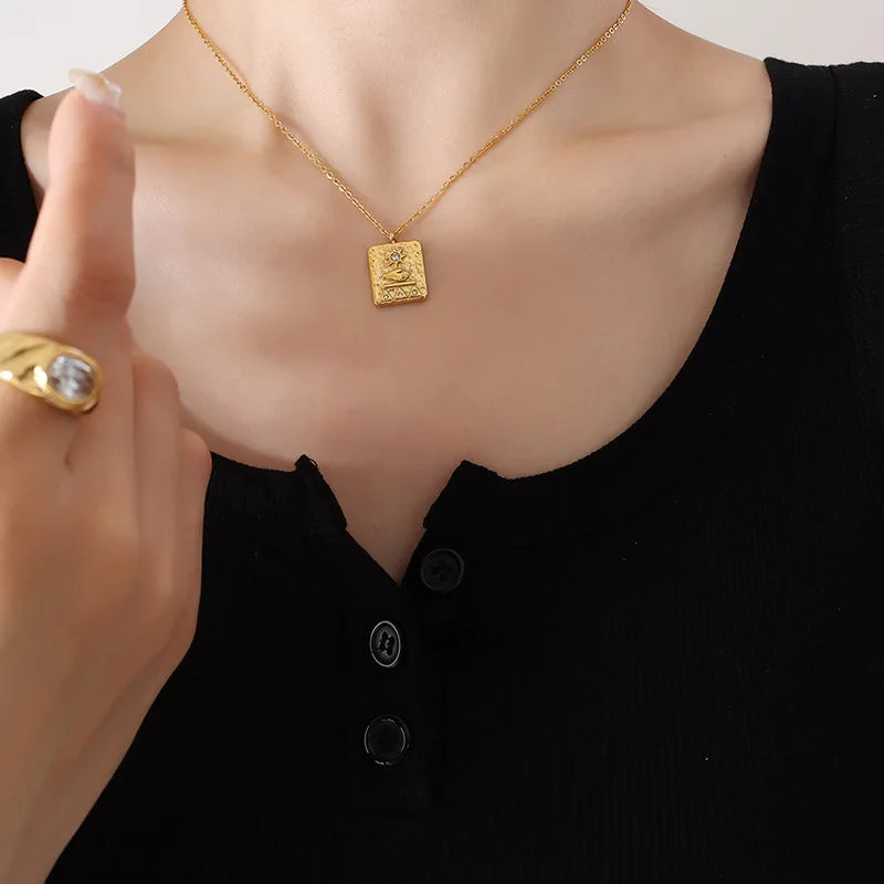 18K Egyptian Totem Hand Sun Pendant Zircon Necklace
