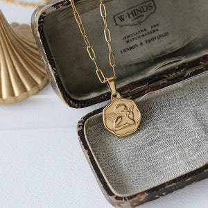 Angel Cupid Wing Necklace Pendant Hexagon Flower Clavicle Necklace