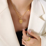 18K Chain Stitching Strawberry Pendant Necklace Niche Fruit Jewelry