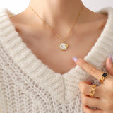 Sea Shell Moon Clavicle Necklace Pendant Love Necklace