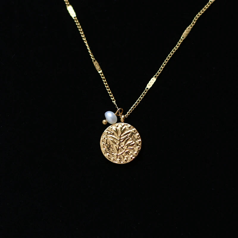 18K Freshwater Pearl Leaf Pendant Necklace for Women