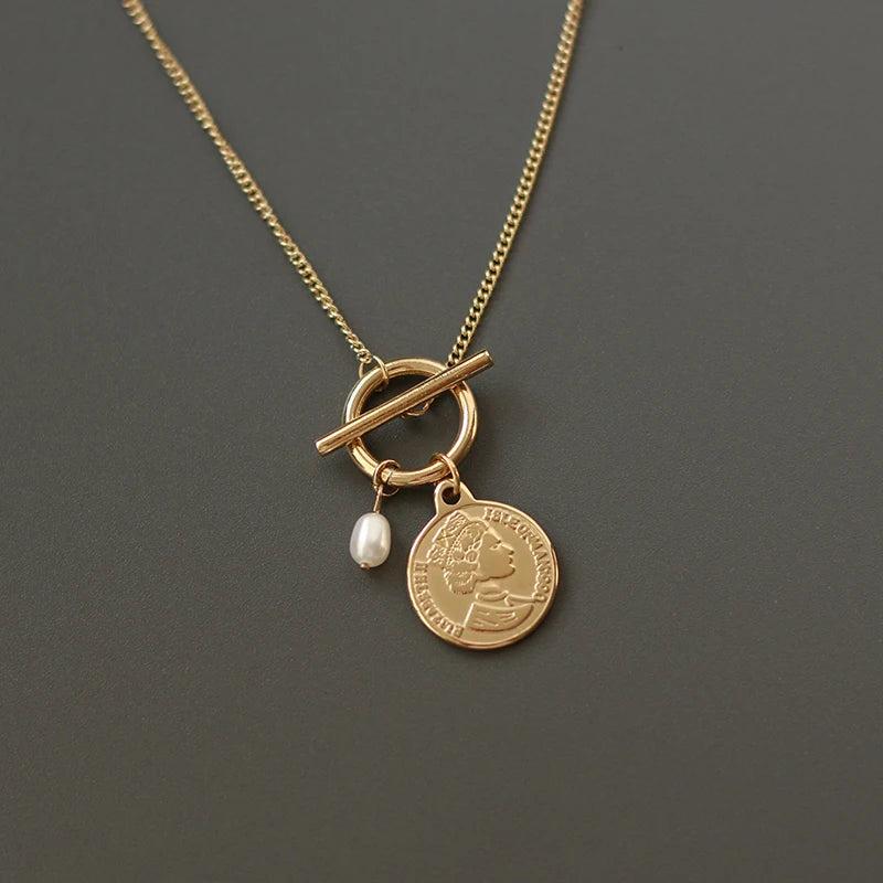 18K Pearl Queen Clavicle Chain Necklace Pendant