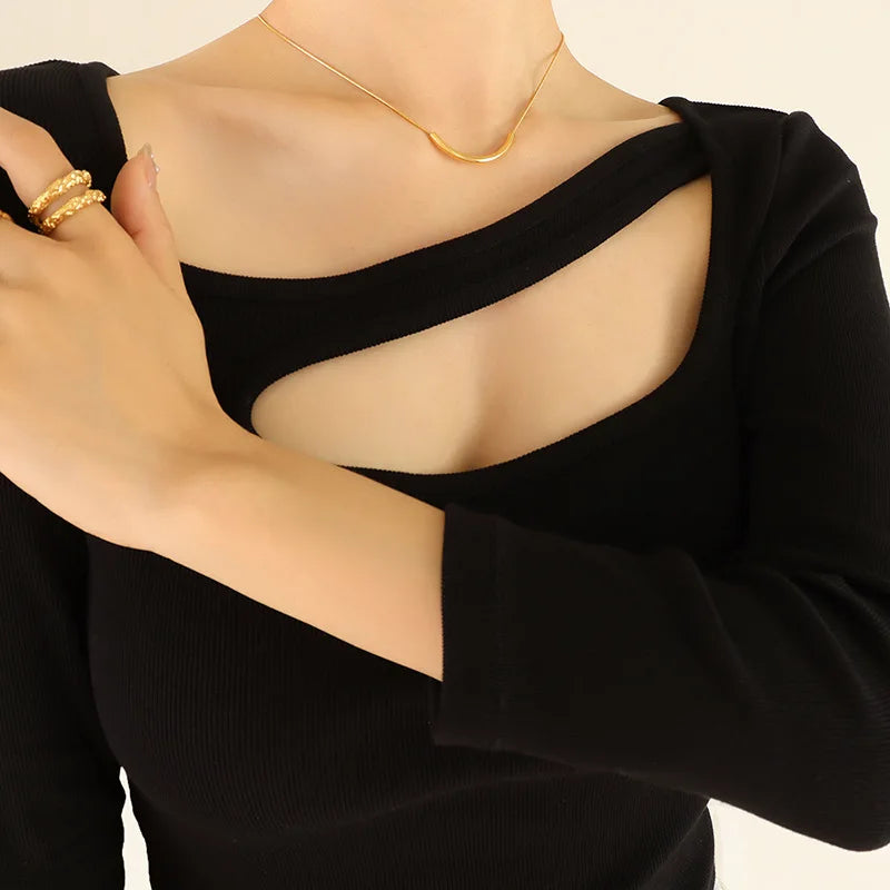 18K Light Smile Tube Pendant Necklace