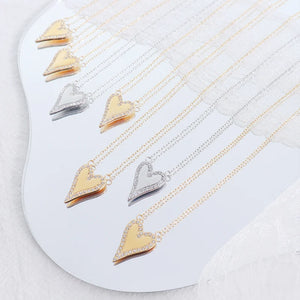 18K Zircon Inlaid Peach Heart Pendant Necklace for Female