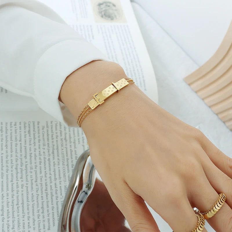 18K Minimalist Butterfly Pattern Bracelet Bangle