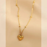 18K Heart Clavicle Chain Necklace Ladies Jewelry