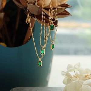 Minimalist Green Crystal Clavicle Chain Necklace Pendant