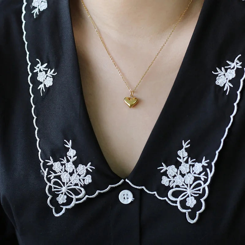 18K Retro Peach Heart Clavicle Chain Necklace Pendant Long Necklace