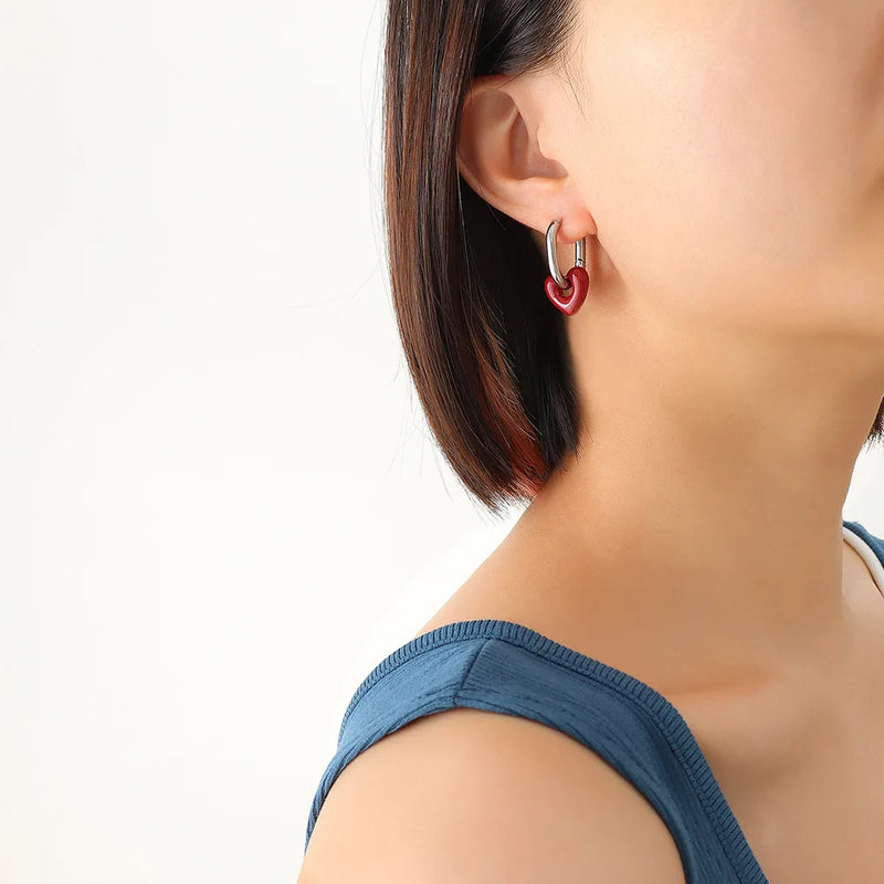 18K Retro Love Necklace Pendant Light Niche Hollow Love Necklace Earrings Set