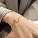 Retro Daisy Chain Bracelet - Unique Bangle Jewelry