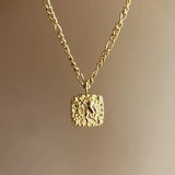 18K Studded Cupid Clavicle Chain Necklace Square Embossed Texture