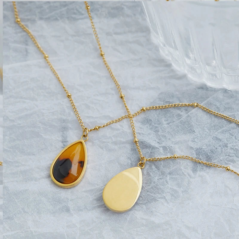 Vintage Tortoiseshell Drop Pendant Necklace