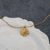 Vintage Embossed Chrysanthemum Plate Necklace Pendant Snake Bone Chain Jewelry