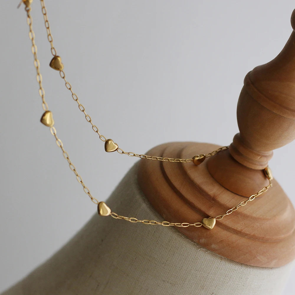 Vintage 18K Seven Love Heart Chain Necklace