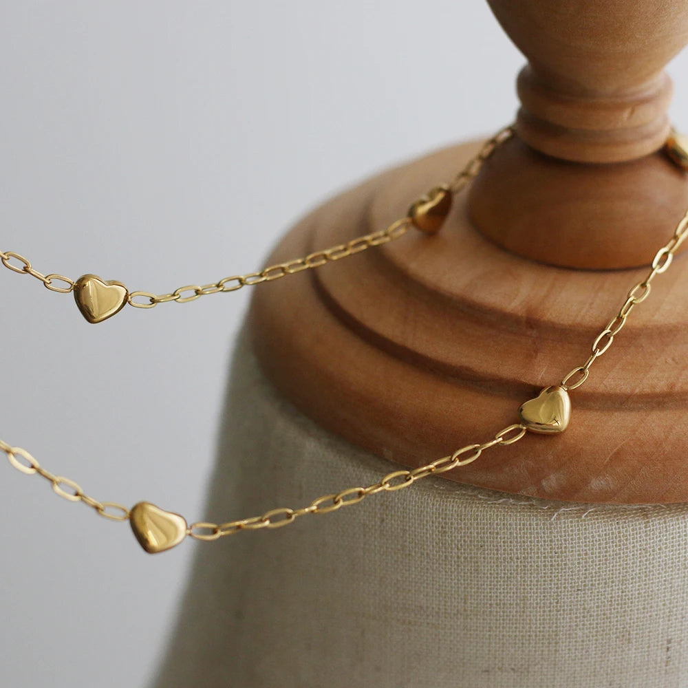 Vintage 18K Seven Love Heart Chain Necklace