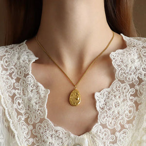 18K Water Drop Heavy Industry Clavicle Chain Necklace
