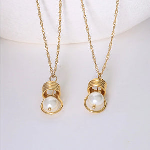 18k Freshwater Pearl Bulb Pendant Necklace for Women