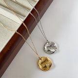 18k Minimalist Fold Round Plate Clavicle Chain Necklace