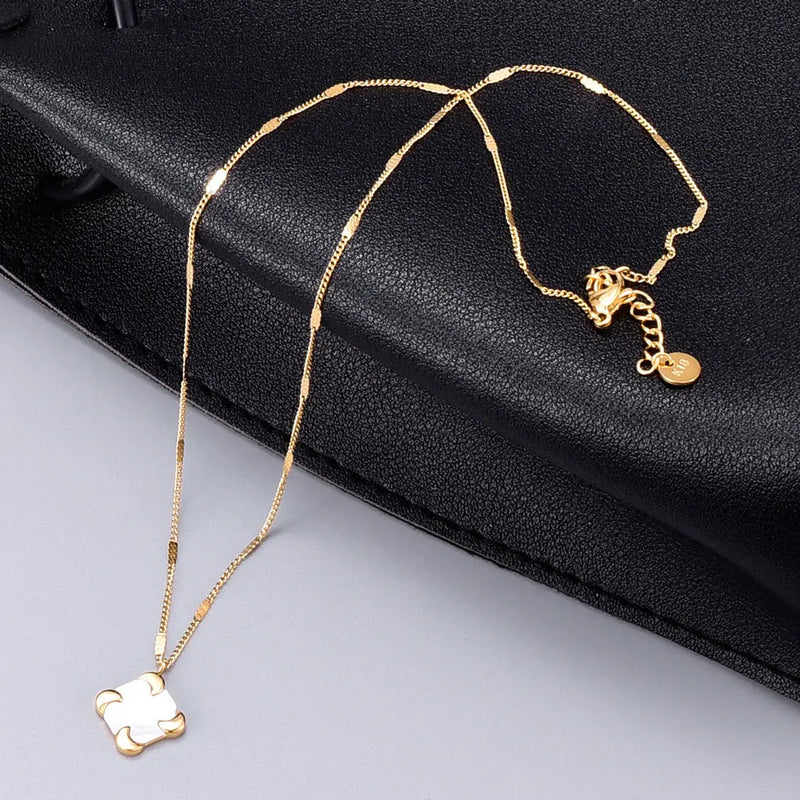 18k Minimalist Shell Necklace Pendants Square Shell Clavicle Chain