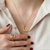 925 Silver Vintage Pleated Ripple Moon Necklace Pendant
