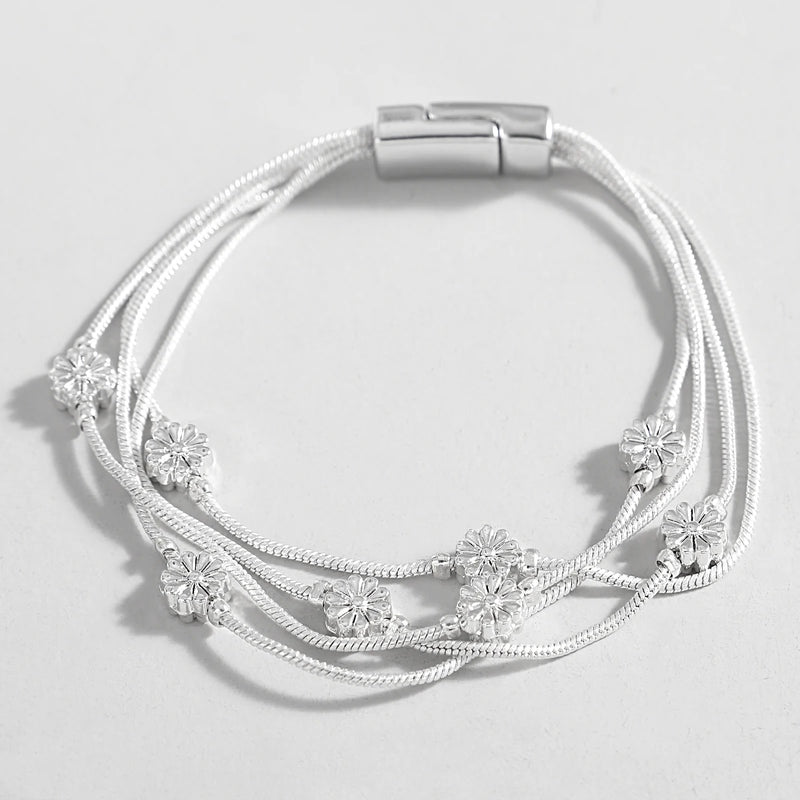 Metal Daisy Flowers Charm Bracelet for Women