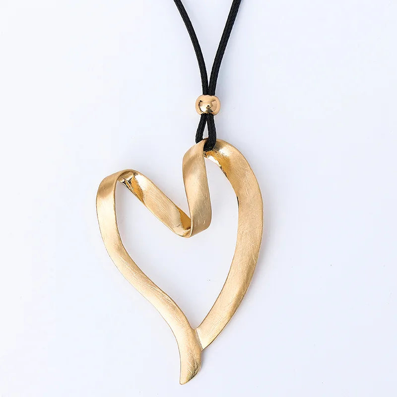 Abstract Heart Pendant Necklace Vintage Rope Chain Jewelry