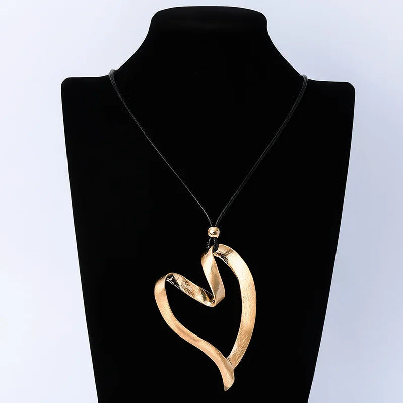 Abstract Heart Pendant Necklace Vintage Rope Chain Jewelry