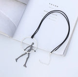 Unisex Couple Running Hug Geometric Pendant Necklace