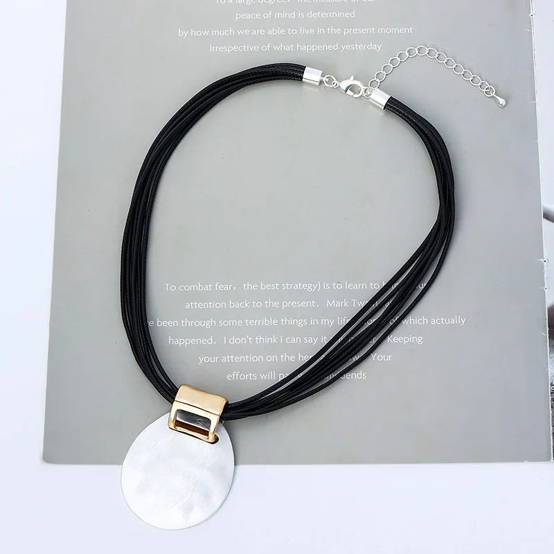 Vintage Geometric Pendant Short Rope Chain Necklace
