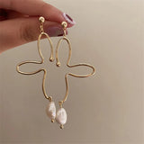 Asymmetry Pearl Earrings European American Style Stud Earrings