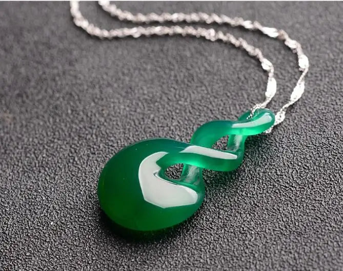 Green Jade Pendant Twist Heaven and Earth Ice Kind