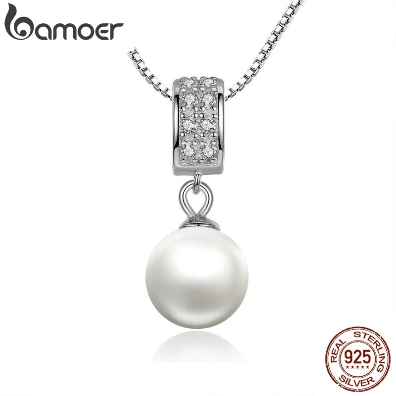 Women's Cubic Zirconia Embellished Pearl Drop Pendant Necklace
