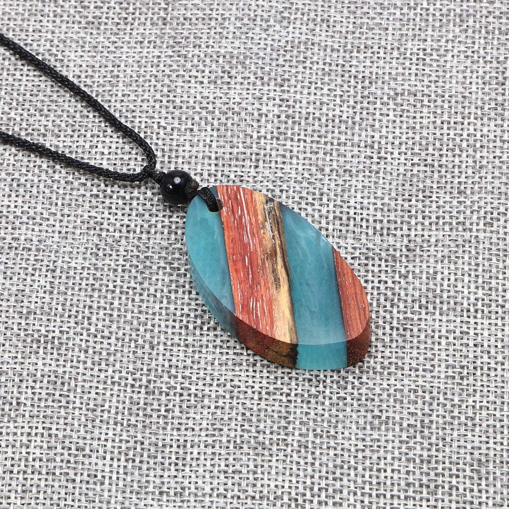 Wood & Resin Necklace Vintage Retro Statement Necklace for Women Men