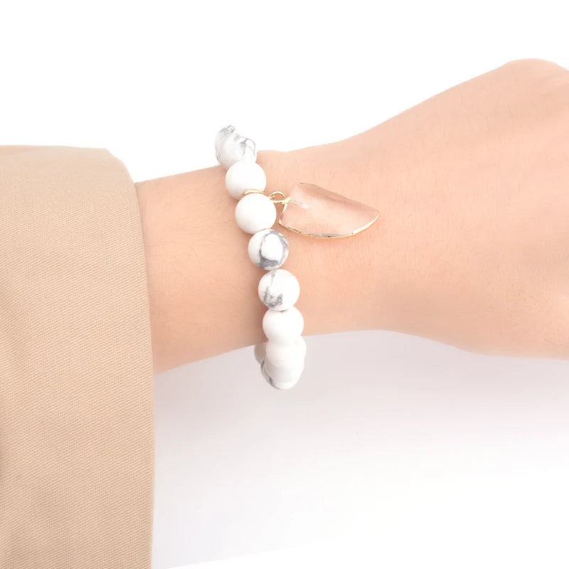 BOJIU Wolf Teeth Pendant Bracelets Howlite Mixed Bead Women Strand Bracelet